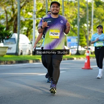 Runner Photo 1565959