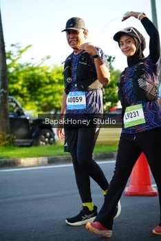 Runner Photo 1565973