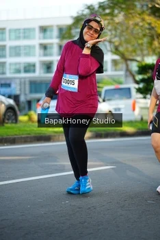 Runner Photo 1566002