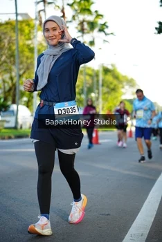 Runner Photo 1566017