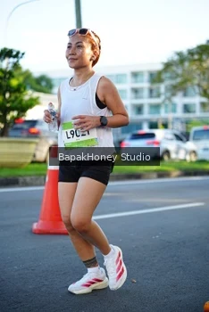 Runner Photo 1566022