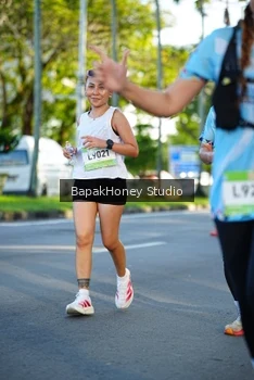 Runner Photo 1566028