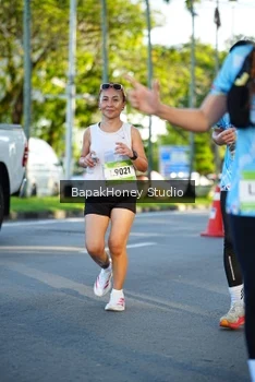 Runner Photo 1566032