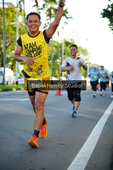 Runner Photo 1566046