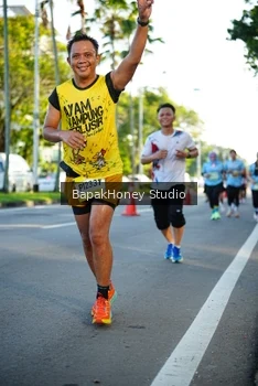 Runner Photo 1566052