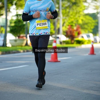Runner Photo 1566060
