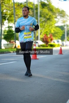 Runner Photo 1566066