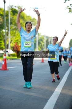 Runner Photo 1566072