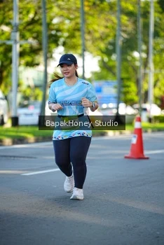 Runner Photo 1566076
