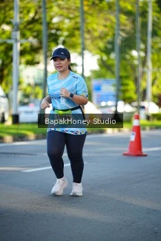 Runner Photo 1566077