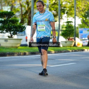 Runner Photo 1566079