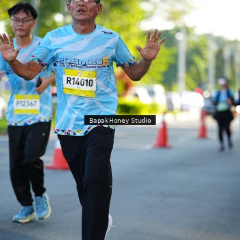 Runner Photo 1566112