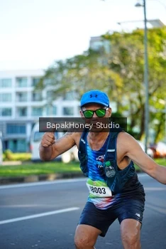 Runner Photo 1566149