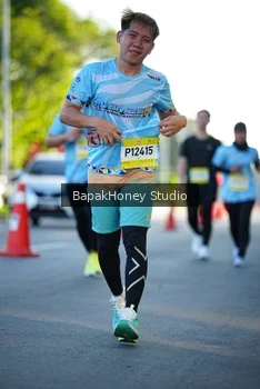Runner Photo 1566162
