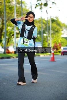 Runner Photo 1566191