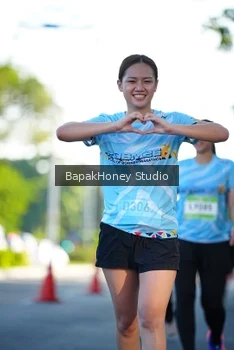 Runner Photo 1566220