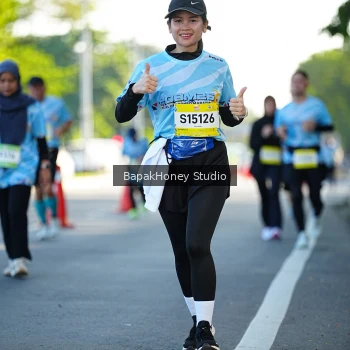 Runner Photo 1566315