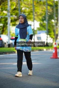 Runner Photo 1566349
