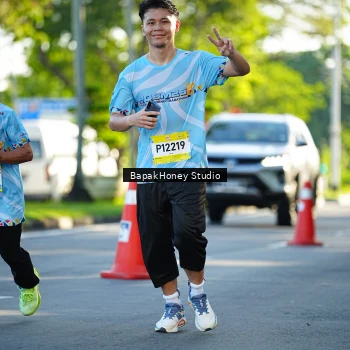 Runner Photo 1566355