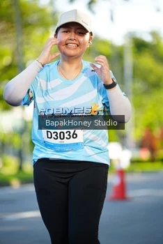 Runner Photo 1566404