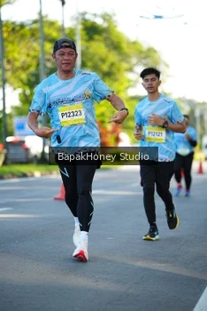 Runner Photo 1566422