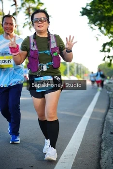 Runner Photo 1566528