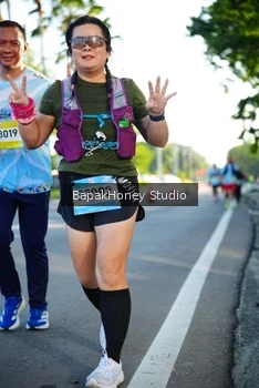 Runner Photo 1566529