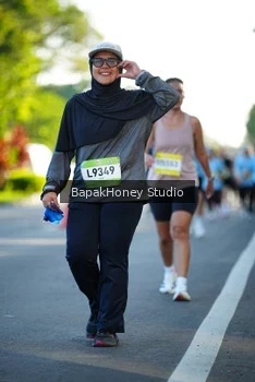 Runner Photo 1566561