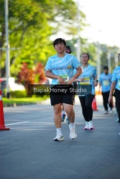 Runner Photo 1566571