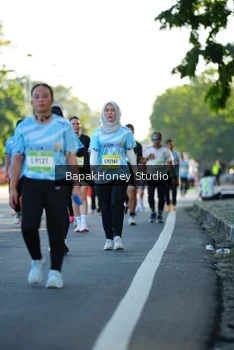 Runner Photo 1566582