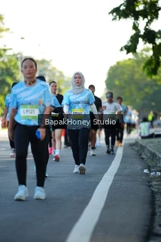 Runner Photo 1566583