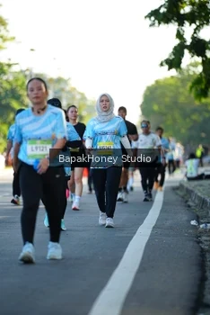 Runner Photo 1566584