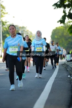 Runner Photo 1566586