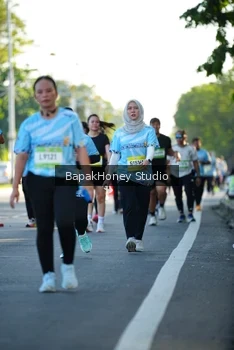 Runner Photo 1566588