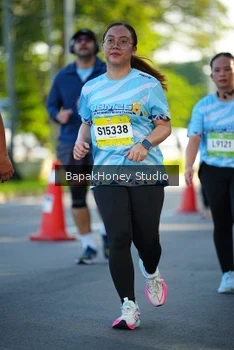Runner Photo 1566591