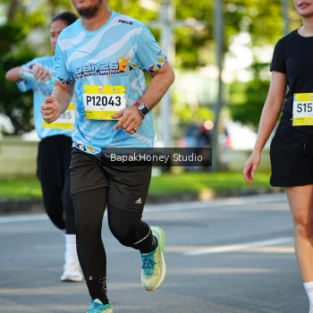 Runner Photo 1566626