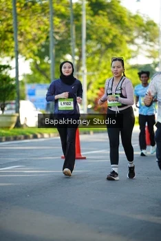 Runner Photo 1566637