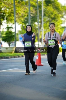 Runner Photo 1566640