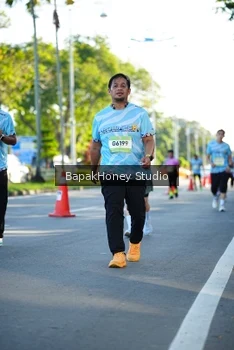 Runner Photo 1566659