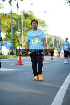Runner Photo 1566661