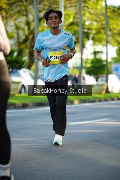Runner Photo 1566663
