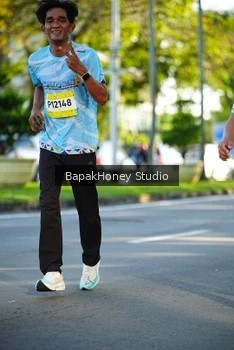 Runner Photo 1566667