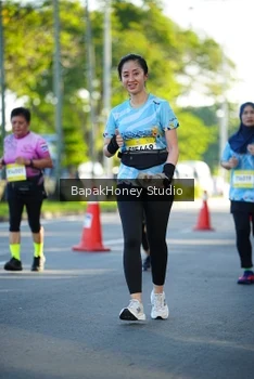Runner Photo 1566678