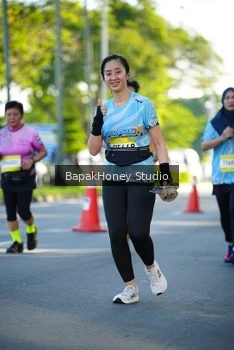 Runner Photo 1566680