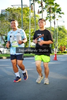 Runner Photo 1566820