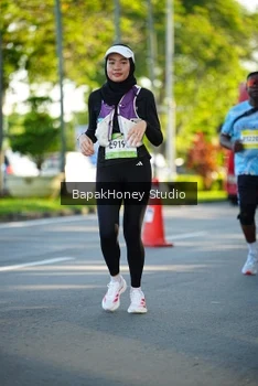 Runner Photo 1566833