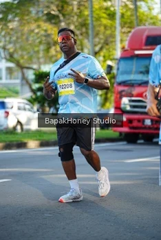 Runner Photo 1566858