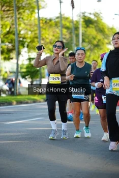Runner Photo 1566886