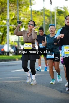 Runner Photo 1566892