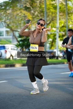 Runner Photo 1566896